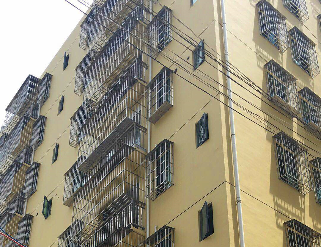 宝安石岩《星源上庭》小产权房出售 精装三房66.8万起