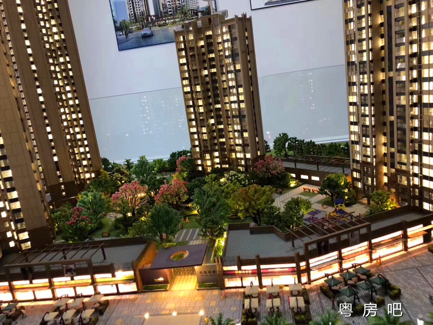 龙岗坪地村委统建楼 4大栋花园小区房 有地下停车场和天燃气 