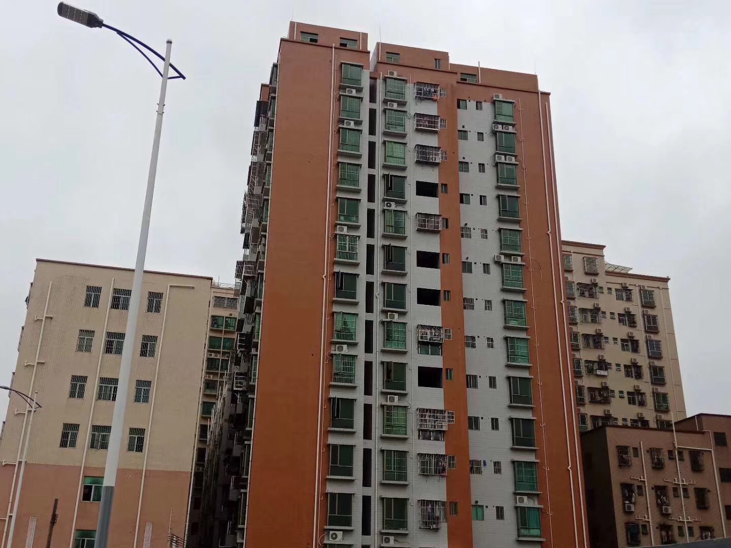 龙华东环天虹旁《新时代》原始精装小产权房出售 总价49.8万起