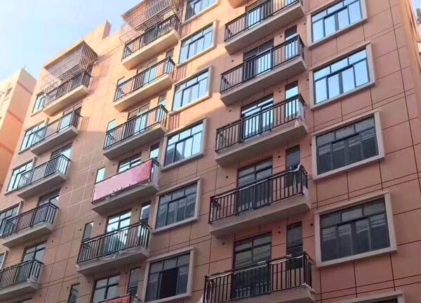 宝安石岩水田《山水豪庭》精装小产权房 带停车场 均价8000元