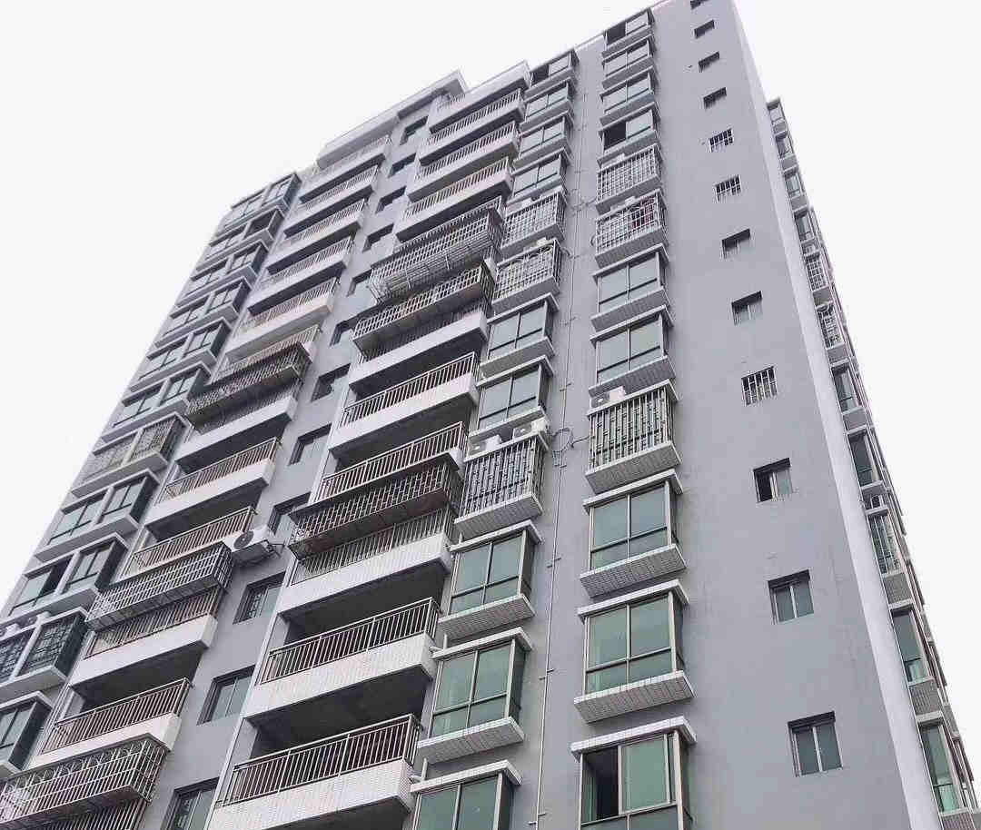 东莞塘厦林村《中心花园》现楼小产权房 首付23万起买大三房