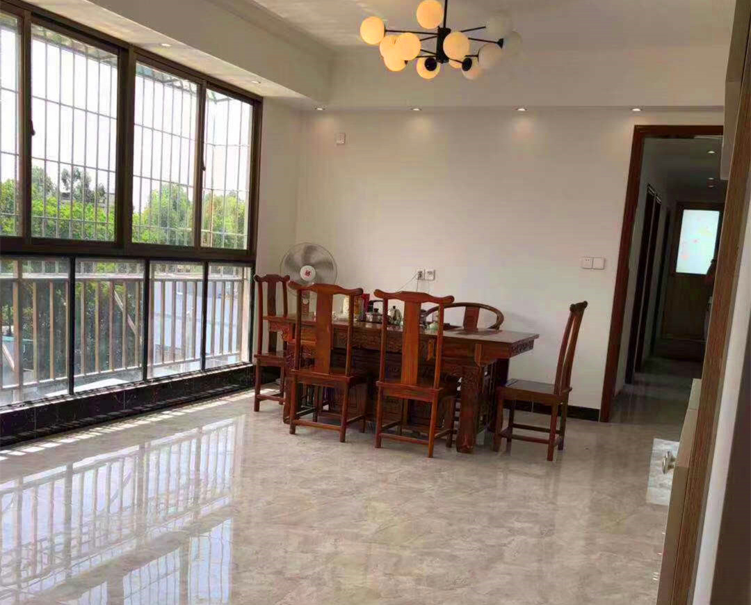 东莞塘厦莲湖广场旁《莲湖新城》小产权房现楼发售 特价三房38.8万起