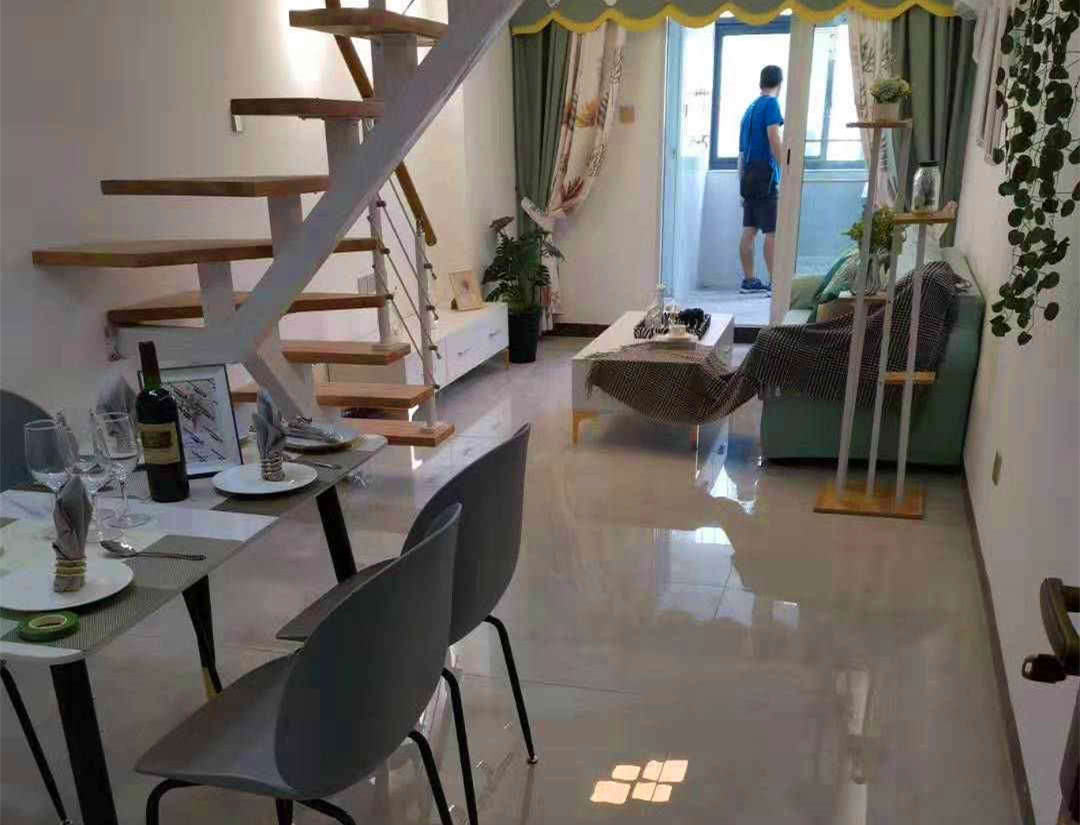 龙华唯一村委统建楼《元芬华府》5.8米精装复式房 拎包入住 总价43.8万起