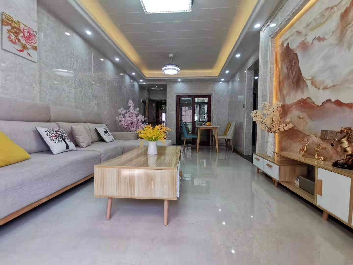 东莞大朗竹山《雅轩阁》小产权房 带停车场 首付低至2成 均价3500元起