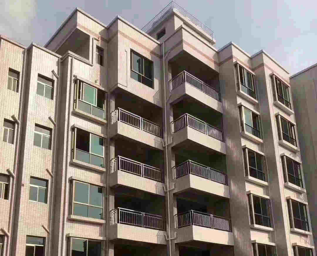 东莞长安乌沙《长深凤凰栖花园》3栋大型统建楼出售，均价3980元起 可以分期