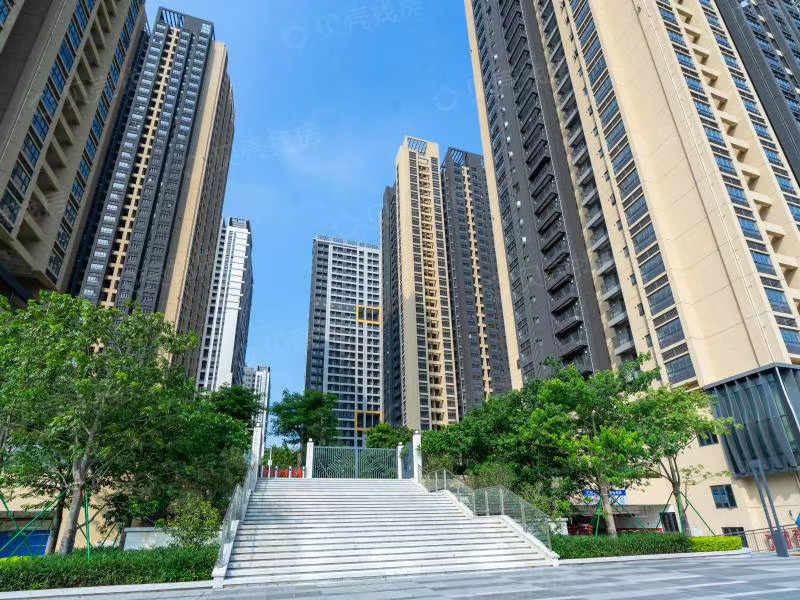 深圳石岩《德政双馨》70年产权 独立红本 精装交房 燃气入户  总价160万起