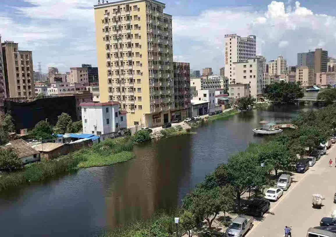 东莞长安沙头湖景房《湖景苑》两梯八户 停车方便 可分期