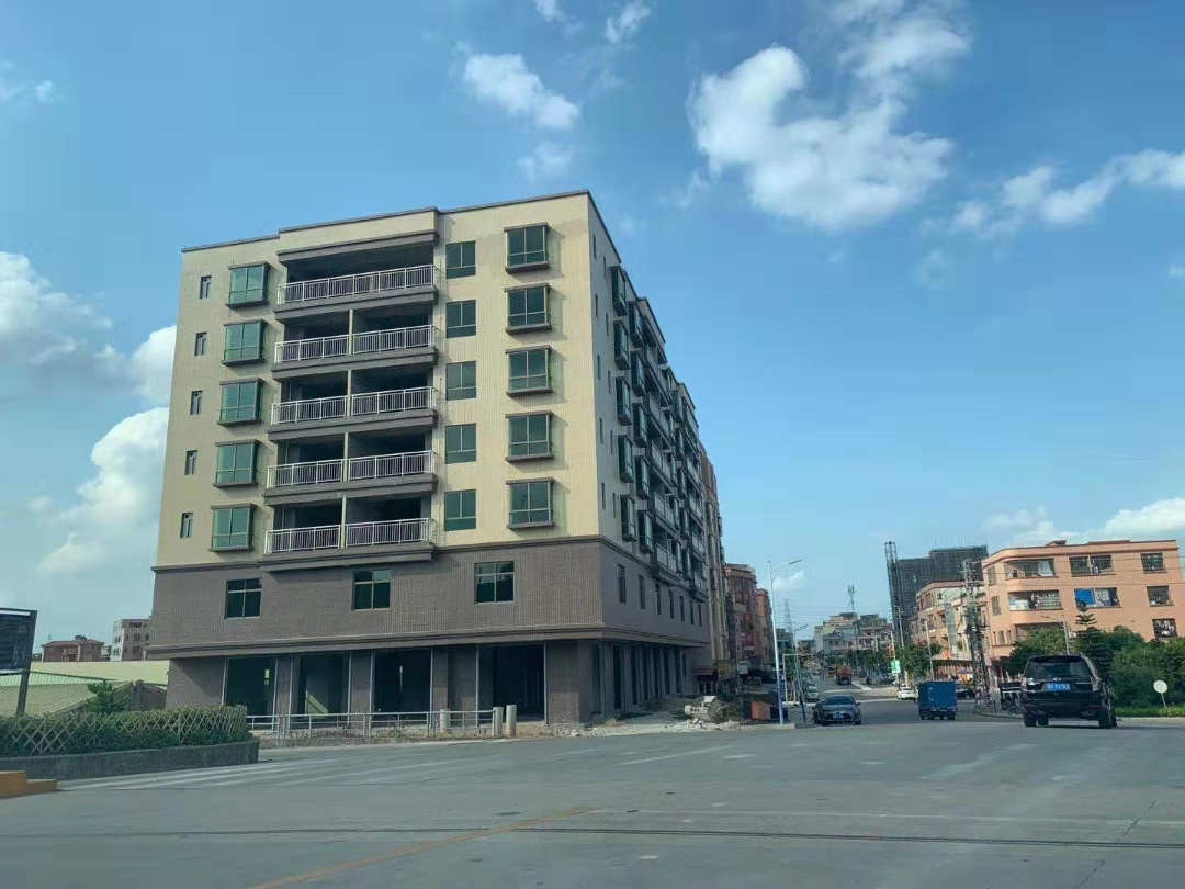 东莞横沥《新城一品》小产权房 大阳台 自带停车场 大三房仅27.8万