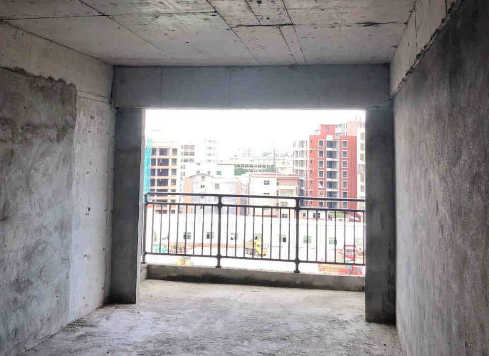 东莞大岭山连平圩《峦湖雅苑》首付9.4万起  可分期2年