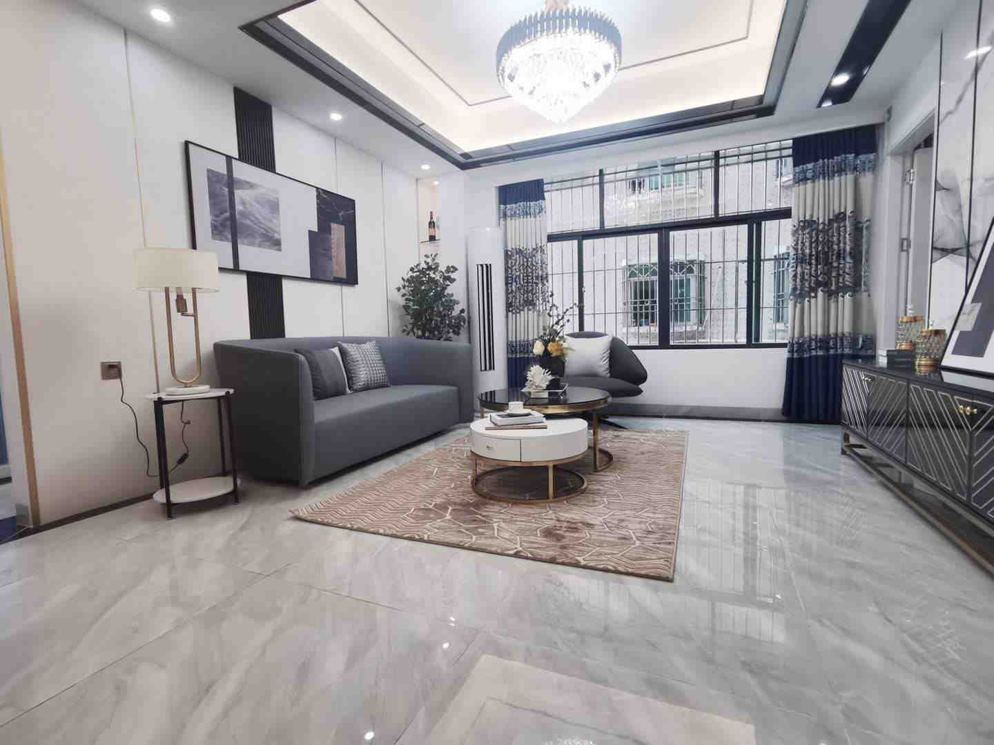 深圳石岩应人石《幸福公园里》小产权房 精装原始户型大阳台 总价148万每套