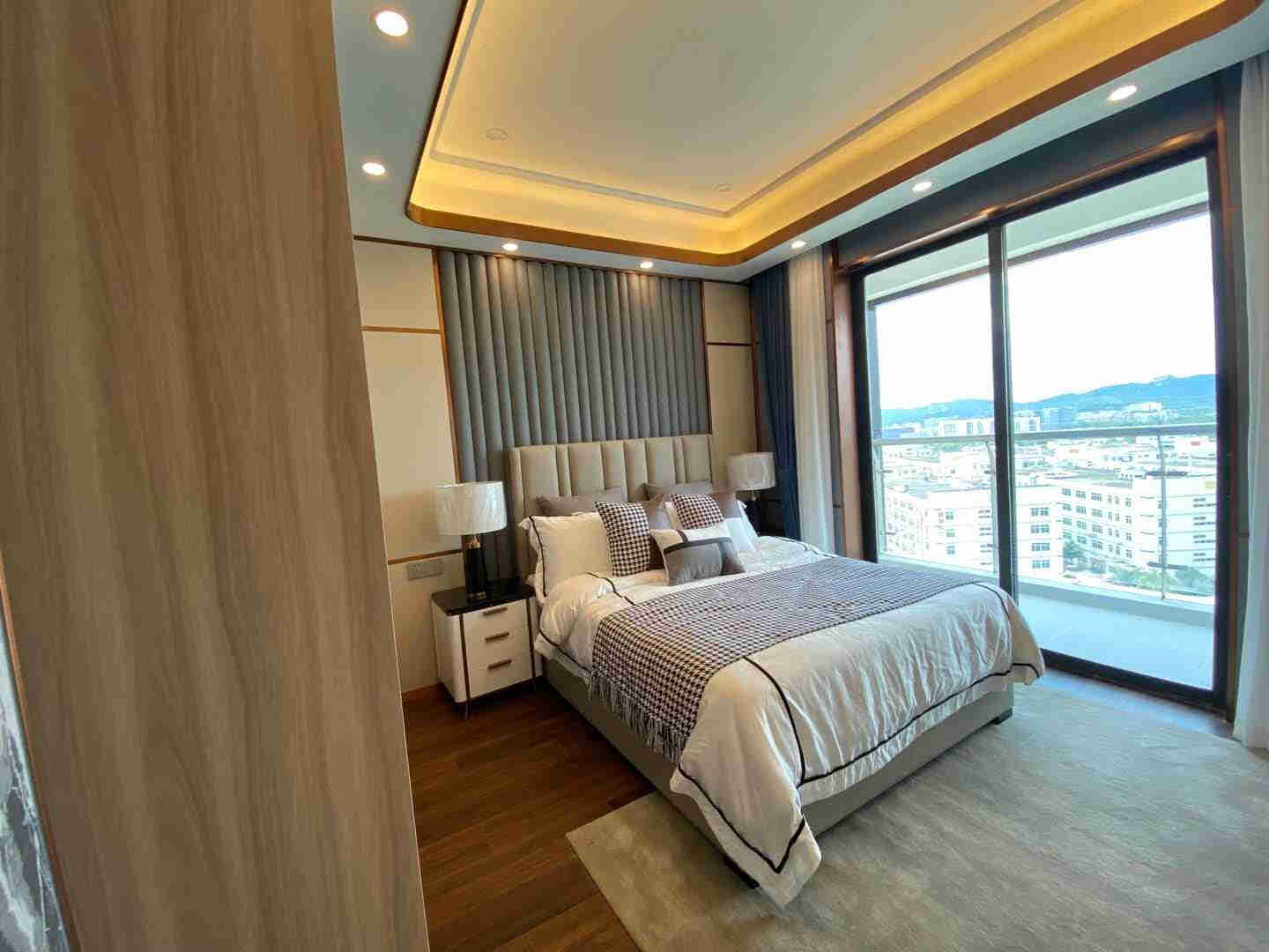 东莞大朗黄草朗《松湖东岸》小产权房 首付一半 分期三年 均价4300元