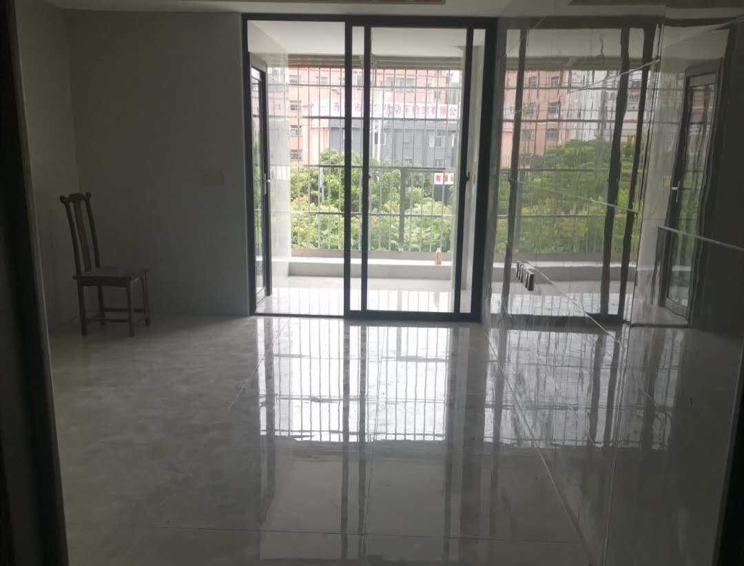 东莞大岭山沃尔玛旁《领居小筑》小产权房 地铁口350米 停车方便 可分期5年