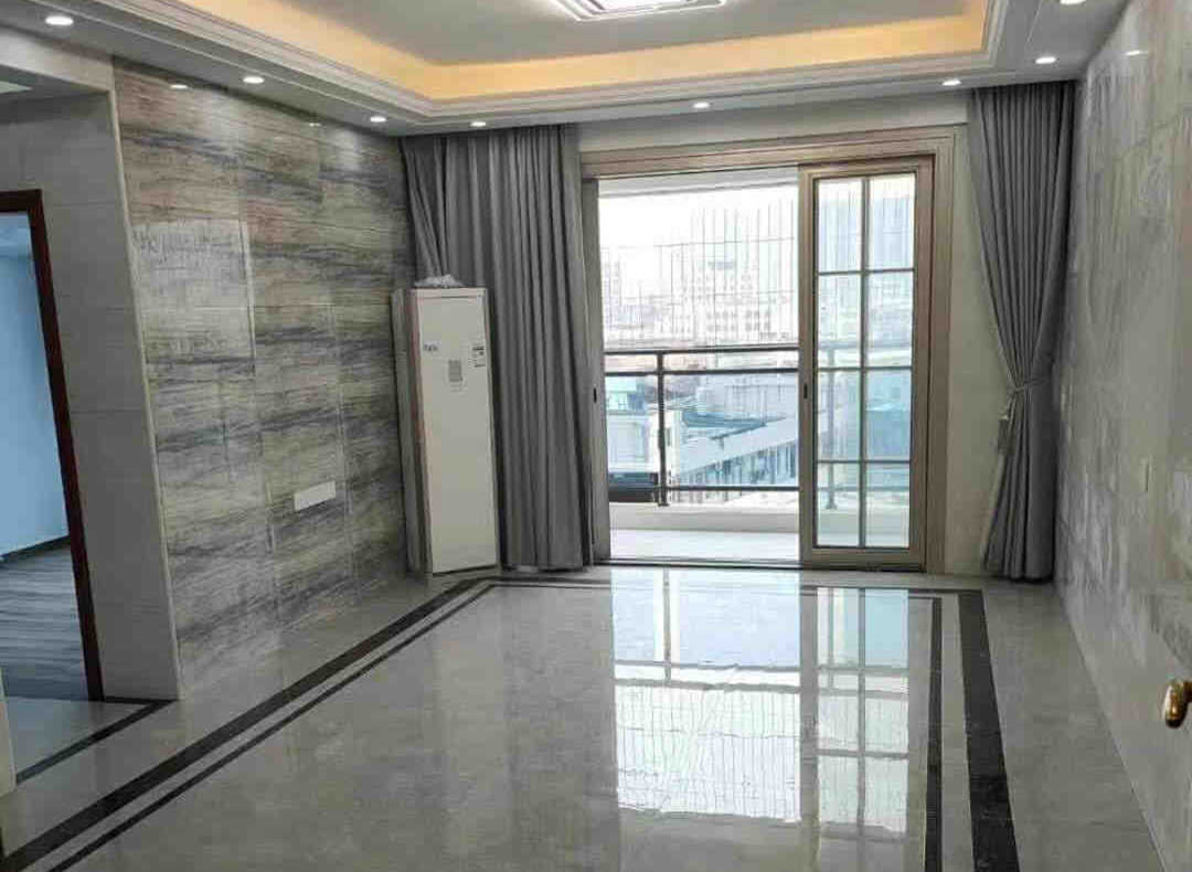 东莞大朗蔡边小产权房《松湖星之城》2栋封闭式花园小区 楼下自带大型停车场 