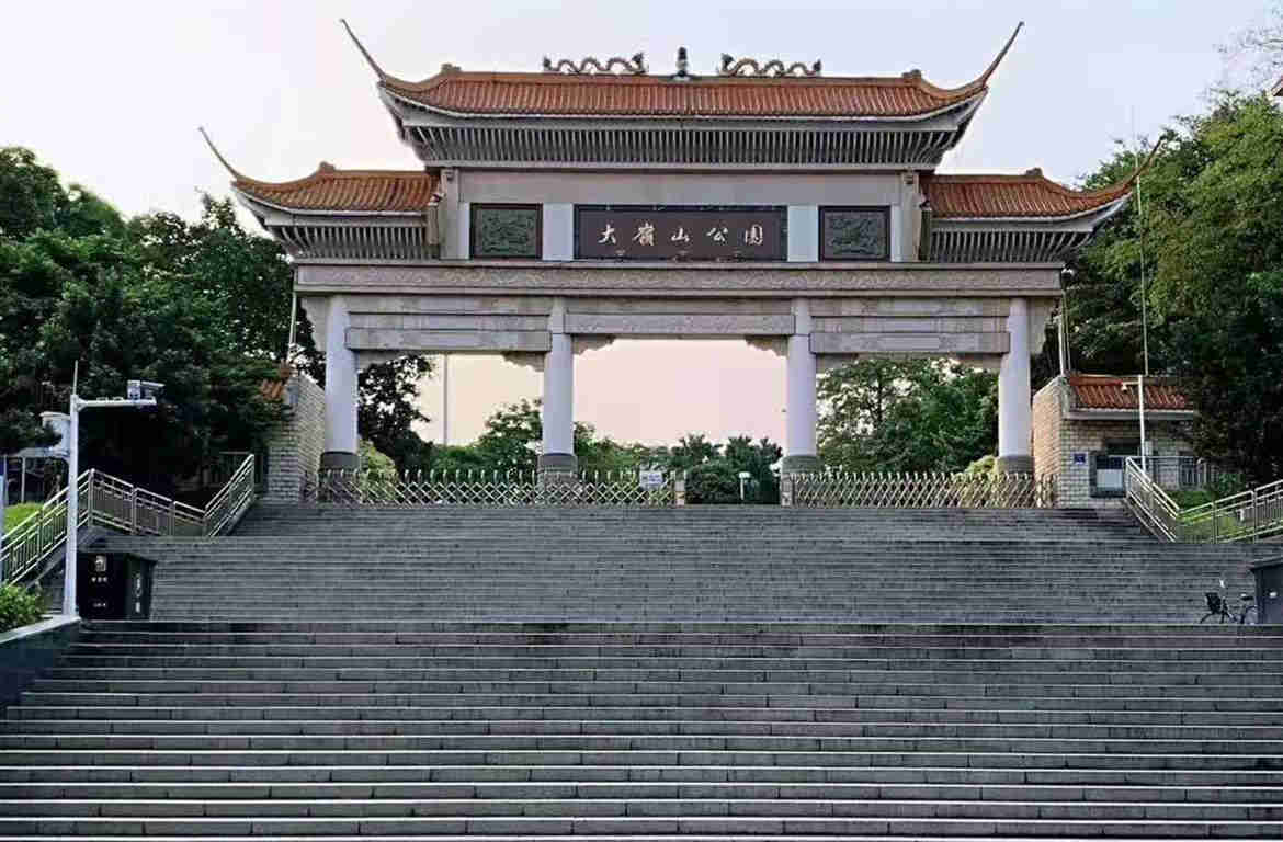 东莞大岭山统建楼《镇区一号》永久产权 精装交房 拎包入住 2房总价38.8万