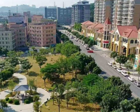 东莞凤岗官井头统建楼《官景公寓》地铁官井头站300米 带停车场  楼下即公园商业街 