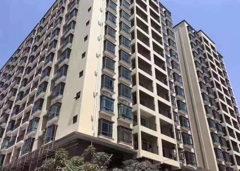 宝安区沙井5栋村委花园小区《会展珑湾华城》村委盖章 大型停车场 管道燃气 首付15万起