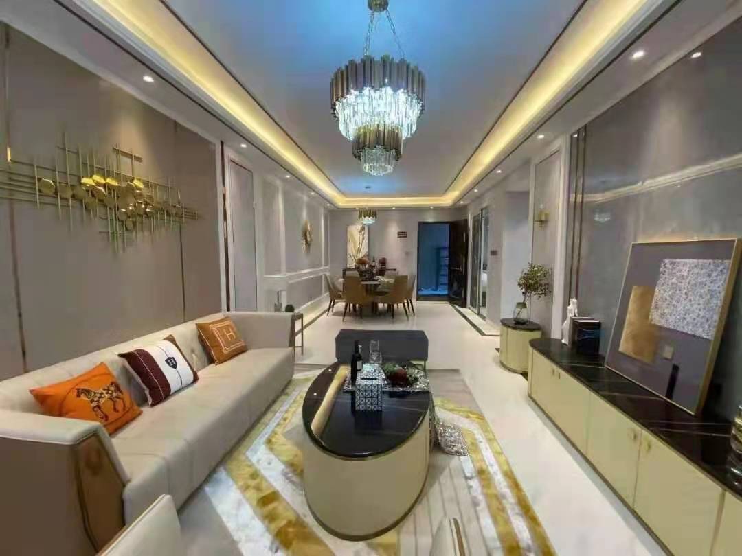 东莞大岭山镇中心统建楼《万象新城二期 》双地铁口 华为为邻 商业街0距离