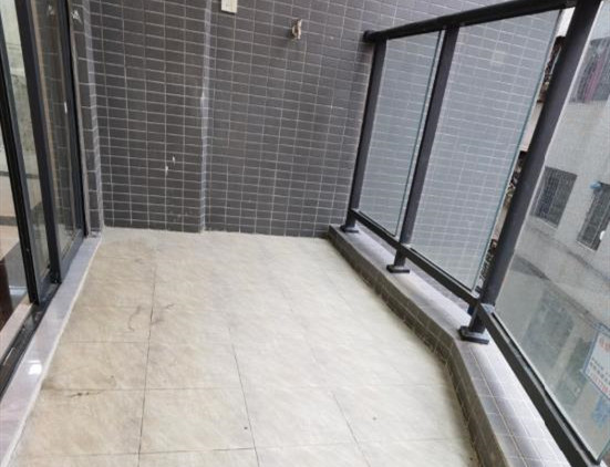 东莞石碣中心区统建楼《壹品华府》带外阳台双客厅 民水民电  总价39万起