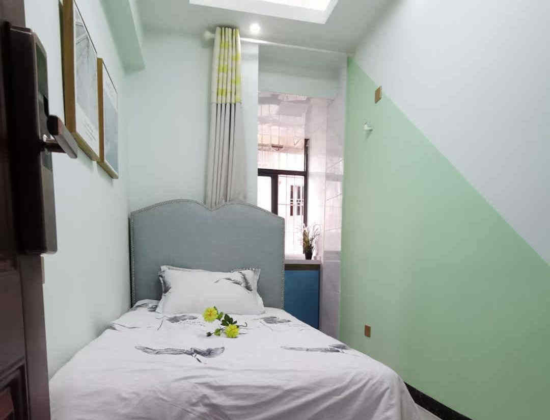 深圳龙华上塘地铁口小产权房《上芬华庭》名校环绕 门口就是公园 单间总价23.8万起