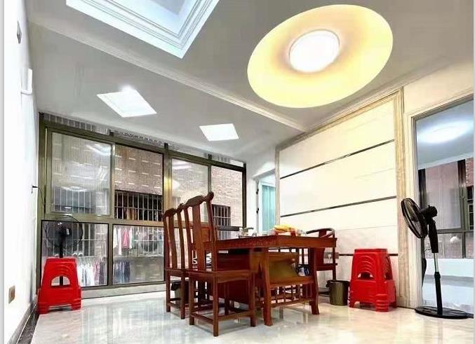 龙华大浪上横朗小产权房《中心城》原始户型带大阳台 地铁口学区房