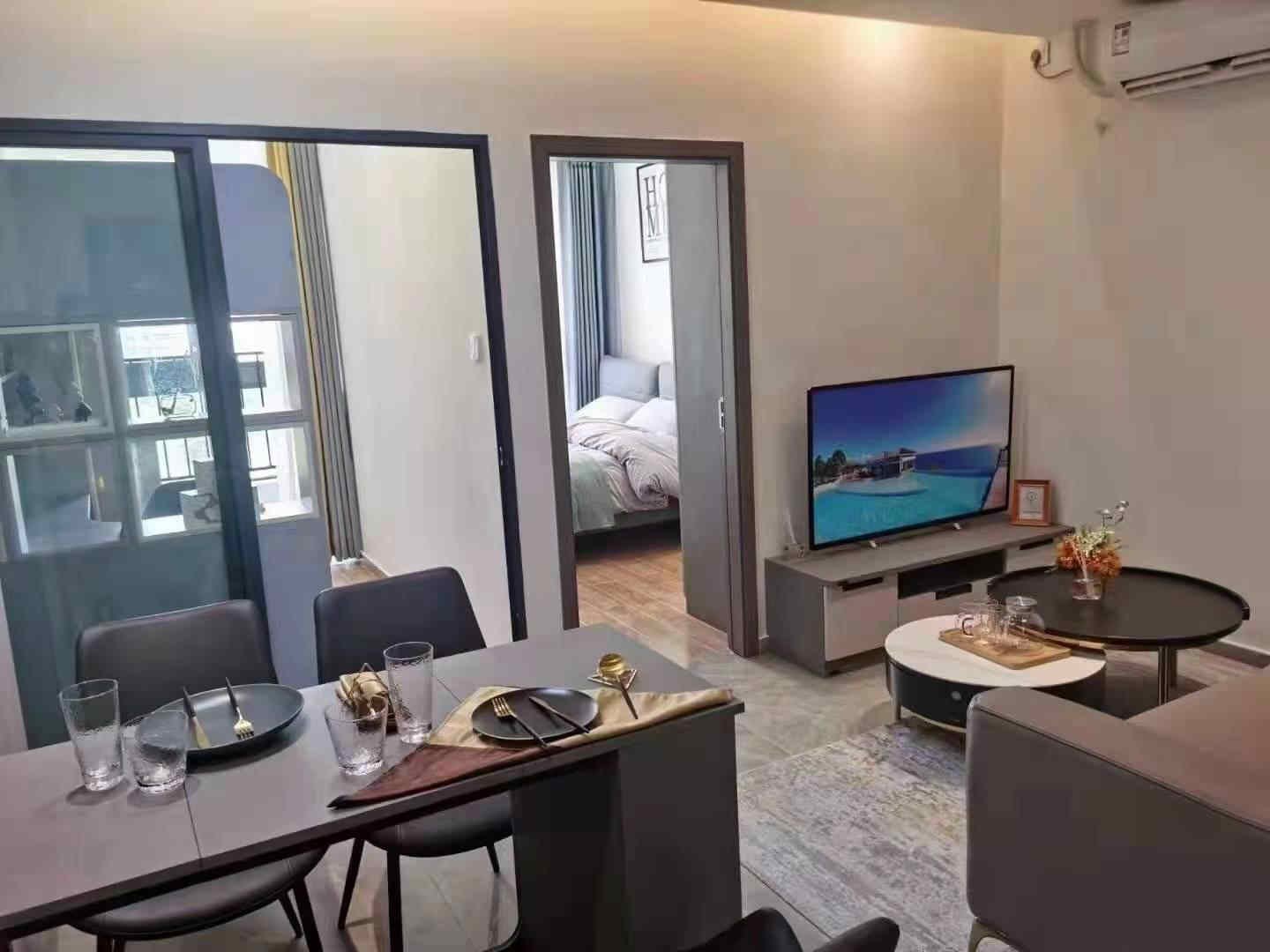 深圳公明5栋花园小区《时光公馆》地铁口精装湖景房 通燃气带停车场 均价24500元