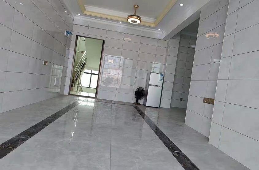 东莞厚街涌口统建楼《艾慕大厦》自带停车场 公园相伴 名校环绕 总价26.8万起