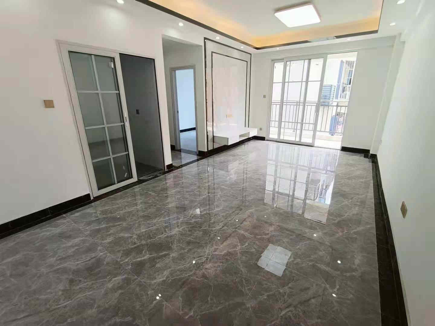 东莞大朗蔡边四栋小区统建楼《松湖荔景园》湿地公园地铁口 名校环绕 可分首付2成期8年