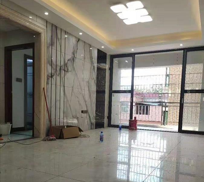 东莞大岭山梅林统建楼《龙凤居》带空中花园 酒店式豪华大堂 地铁口500米 车位充足