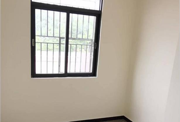 龙岗横岗地铁口小产权房「汇鑫豪庭」原始户型 通燃气 带停车场 首付22万起​