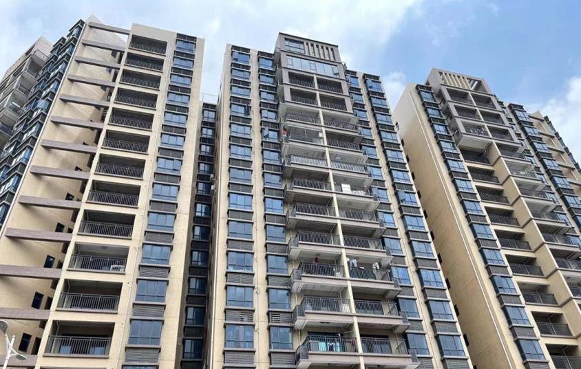 松山湖核心区域的统建楼[松湖云境] 大朗巷尾四栋花园房 商业中心区 大阳台带停车场