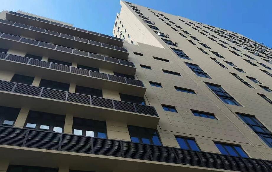 布吉地铁口500米「C立方」总价49万起 精装准现房拎包入住 分期10年