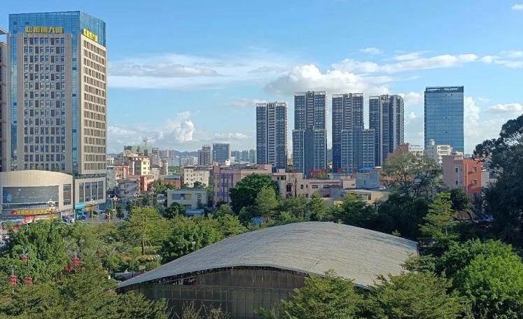 东莞大朗松柏朗小产权房「松柏家园」公园里的房子 两房26万 首付3成 分期8年