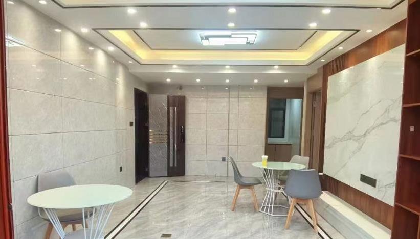 东莞万江城区精装新盘「汇盈华府 」大阳台发绿本，两房总价33.8万起，名校环绕