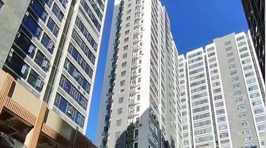 光明区高级中学旁独立红本房「光明花园」双地铁口 大阳台通通气 首付40万买精装花园两房