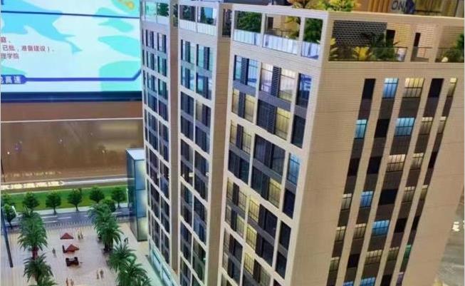 东莞南城旁厚街赤岭小产权房「锦绣中央」蛤地地铁口800米，分期10年，精装毛坯任选，通燃气带停车场