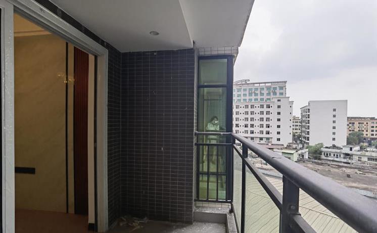 东莞厚街南五两大栋精装新盘「嘉华壹品」大阳台带停车场 二房总价21.8万起 可分期8年 