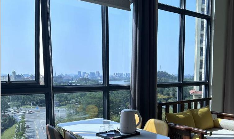 东莞大朗犀牛陂小产权房「欧洲小镇8号」精装LOFT复式 送家私家电 拎包入住​