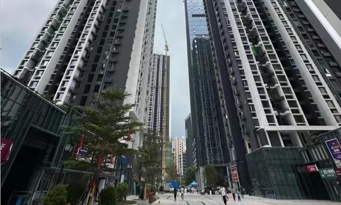 坂田杨美地铁口八栋花园统建楼「坂田壹中心」民水民电 通燃气带阳台 首付50万起