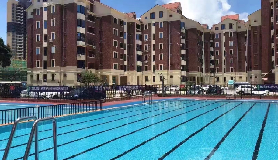 西乡后瑞黄田这里大型社区《兴达花园》自带泳池，户型没公摊，单价9999元